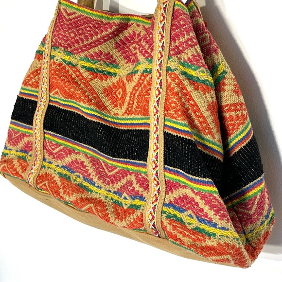 America & Beyond boho embroidered tote bag, interior pockets. Fair trade. Beach - Picture 4 of 11